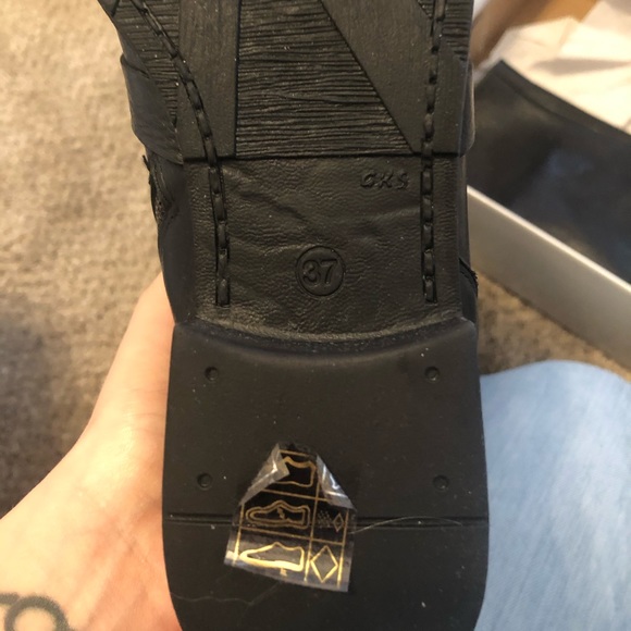 Brand new Steve Madden leather boots - Picture 5 of 8